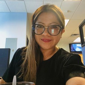 Meet your Posher, Rosario